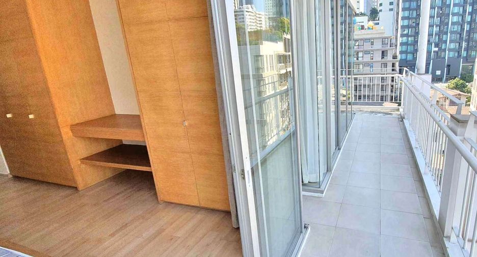 Condo en alquiler de 2 habitaciones en Khlong Toei, Bangkok