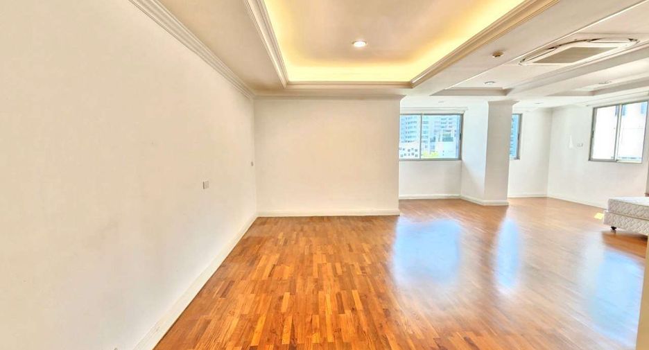 ให้เช่า 4 ห้องนอน คอนโด ใน วัฒนา, กรุงเทพฯ