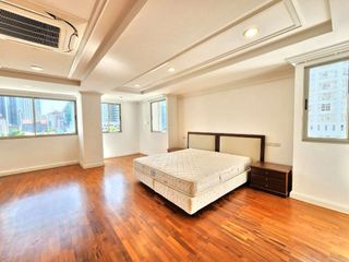 ให้เช่า 4 ห้องนอน คอนโด ใน วัฒนา, กรุงเทพฯ