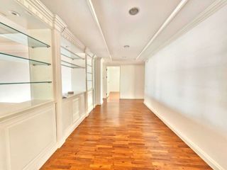 ให้เช่า 4 ห้องนอน คอนโด ใน วัฒนา, กรุงเทพฯ
