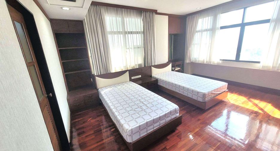ให้เช่า 3 ห้องนอน คอนโด ใน วัฒนา, กรุงเทพฯ