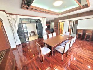 ให้เช่า 3 ห้องนอน คอนโด ใน วัฒนา, กรุงเทพฯ