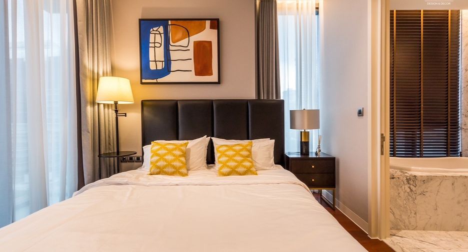 For rent 2 bedrooms condo in Watthana, Bangkok