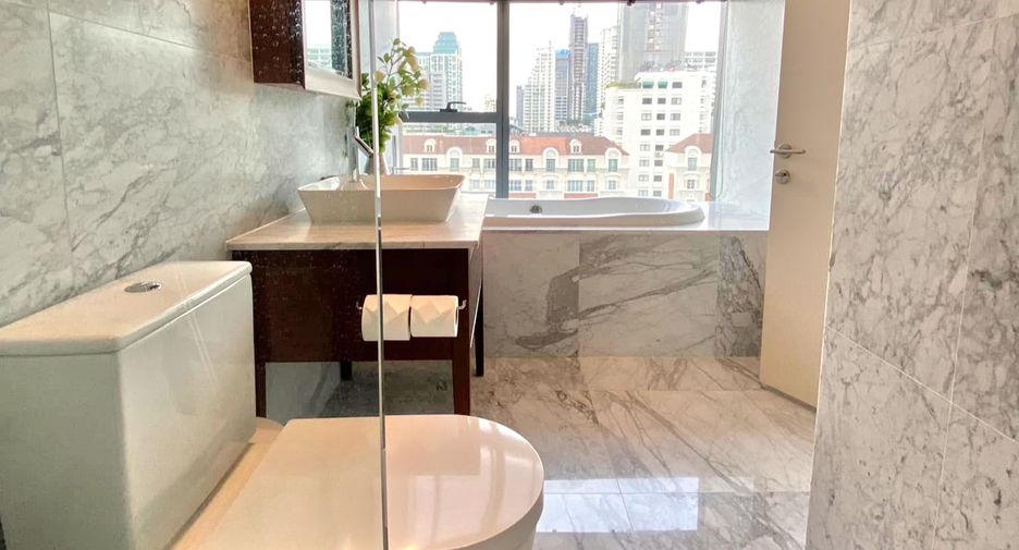 For rent and for sale 2 bedrooms condo in Watthana, Bangkok