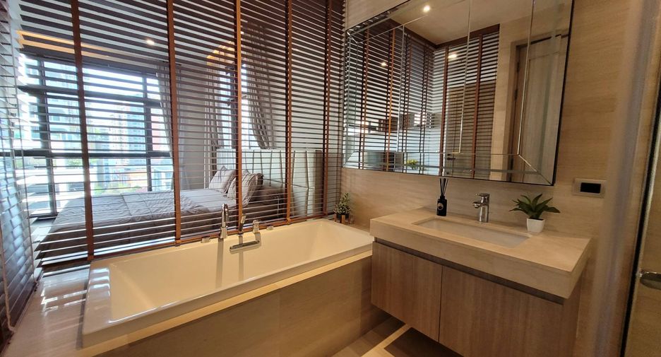 For rent and for sale 2 bedrooms condo in Khlong Toei, Bangkok