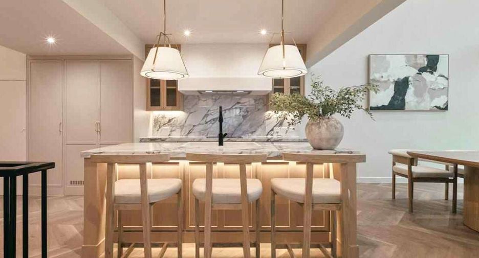 For rent そして for sale 5 ベッドルーム townhouse in Khlong Toei, Bangkok