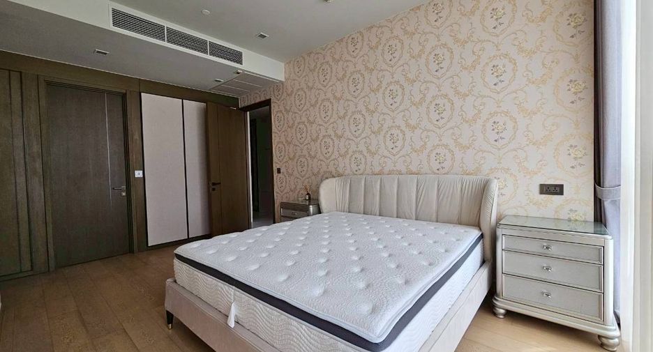 For rent 2 bedrooms condo in Watthana, Bangkok