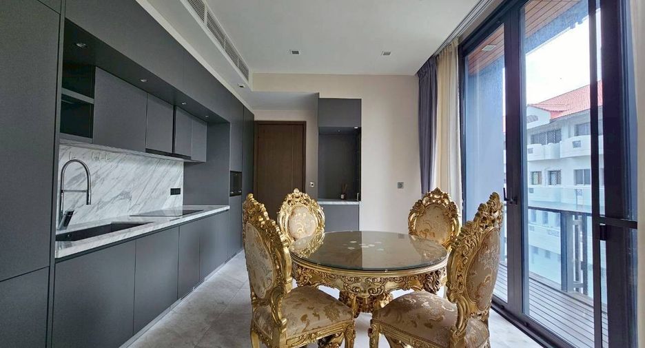 For rent 2 bedrooms condo in Watthana, Bangkok