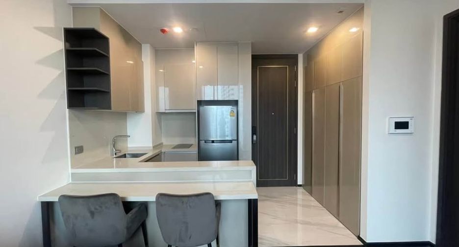 For rent 1 bed condo in Khlong Toei, Bangkok