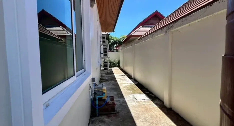 À louer 3 chambres maison à Bang Lamung, Chonburi