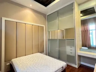 À louer 3 chambres maison à Bang Lamung, Chonburi