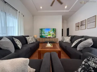 À vendre 4 chambres villa à Bang Lamung, Chonburi