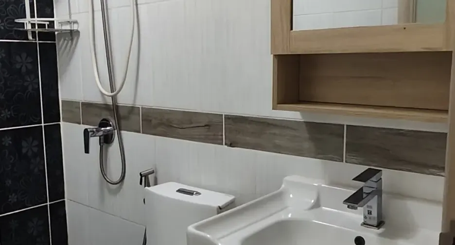 Condo en alquiler de 2 habitaciones en Mueang Sakon Nakhon, Sakon Nakhon
