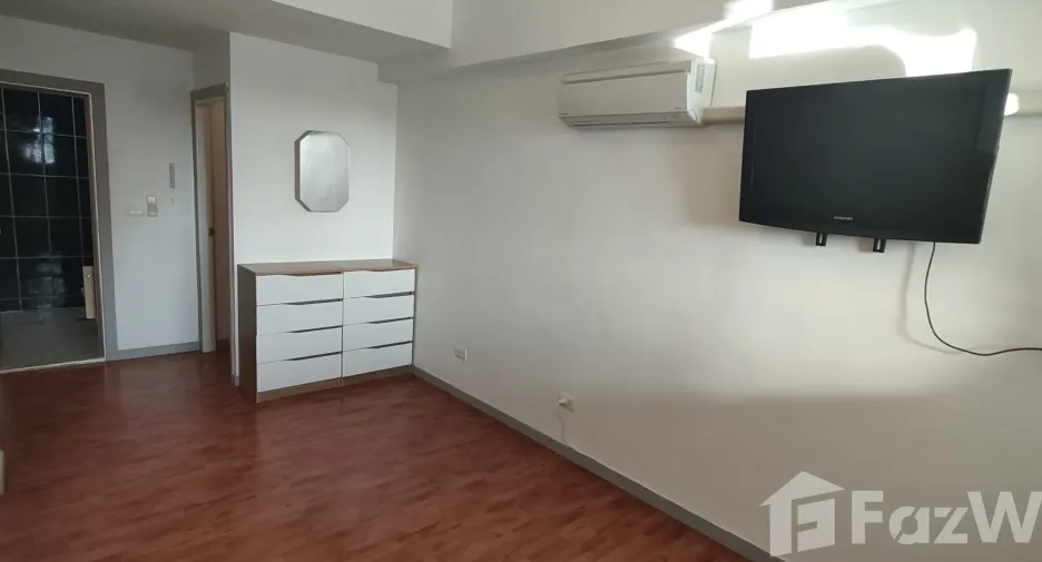 Condo en alquiler de 2 habitaciones en Mueang Sakon Nakhon, Sakon Nakhon
