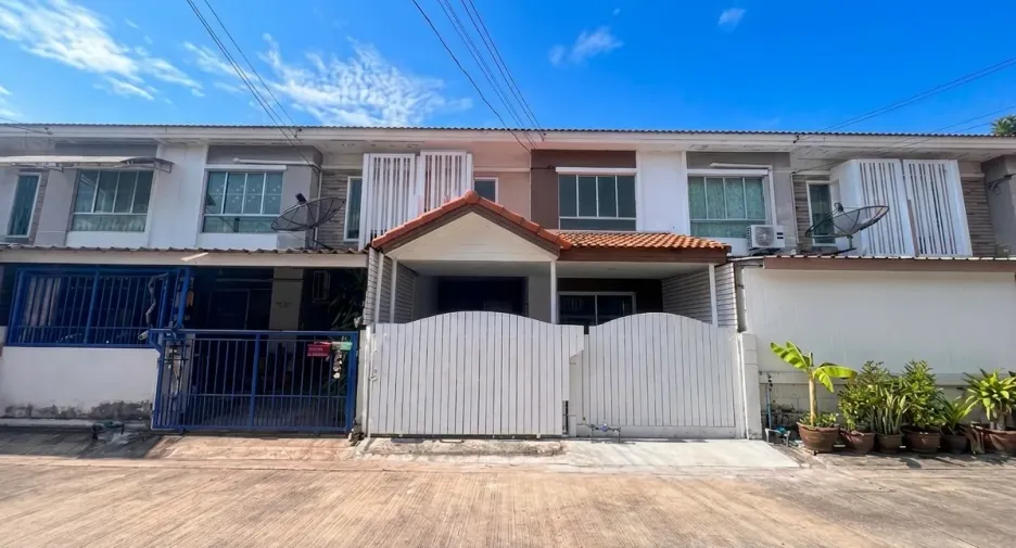 ขาย 3 ห้องนอน ทาวน์เฮ้าส์ ใน สามพราน, นครปฐม
