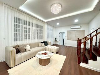 Reihenhaus zur Miete mit 4 Zimmer in Huai Khwang, Bangkok