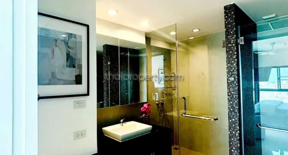 For rent and for sale 2 bedrooms condo in Bang Lamung, Chonburi