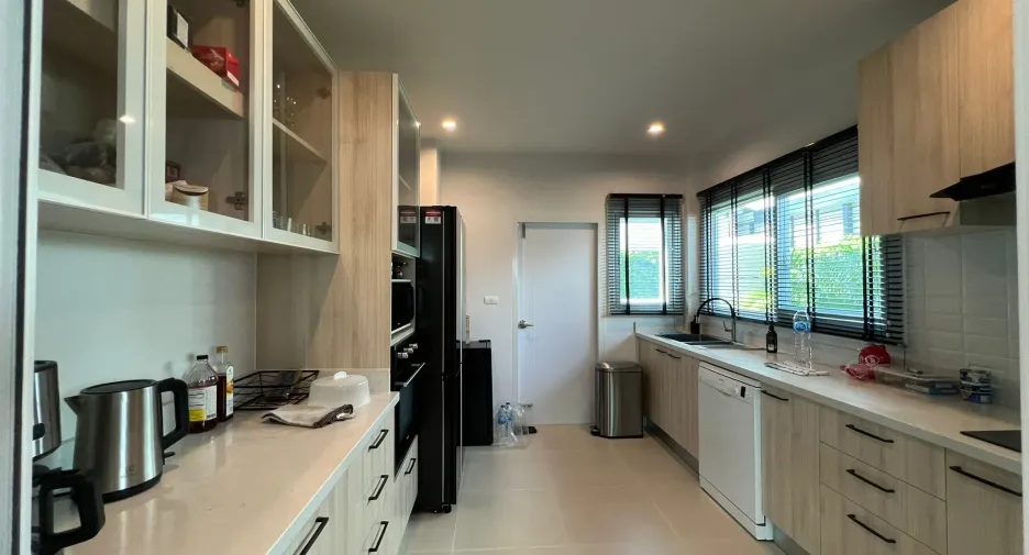 For rent 4 bedrooms house in Thalang, Phuket