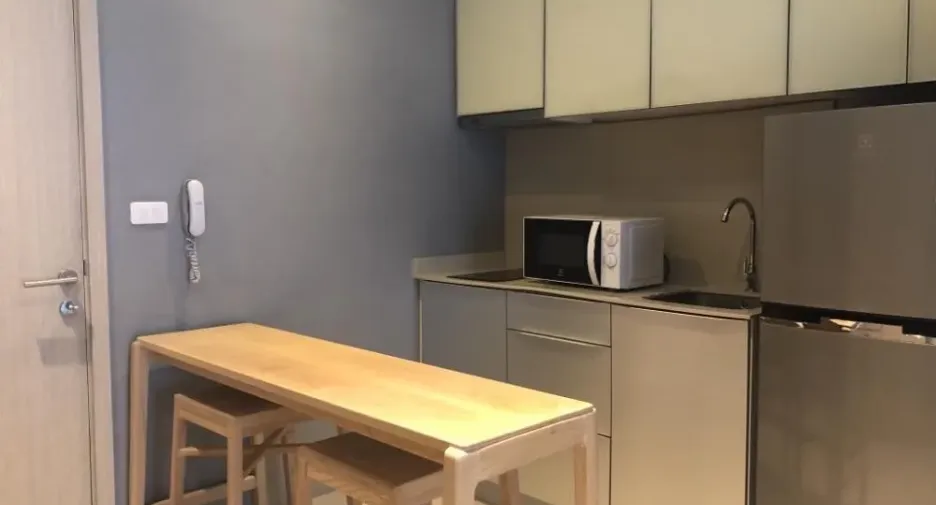 For rent 1 bed condo in Khlong Toei, Bangkok