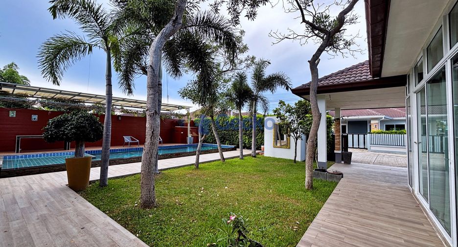 For sale 5 bedrooms house in Huay Yai, Pattaya