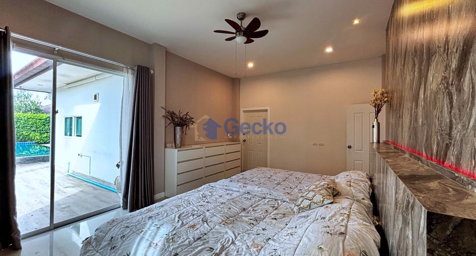 For sale 5 bedrooms house in Huay Yai, Pattaya