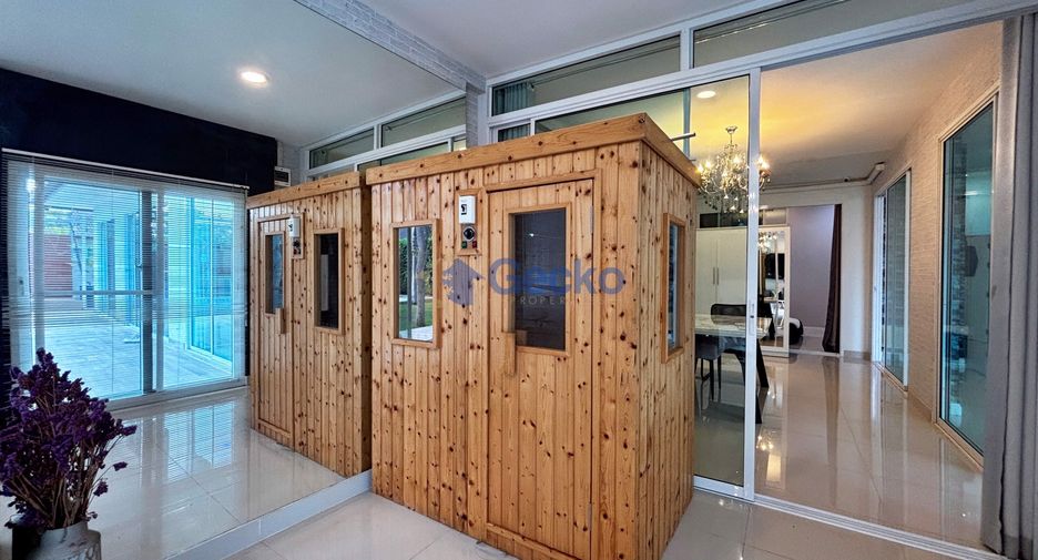 For sale 5 bedrooms house in Huay Yai, Pattaya