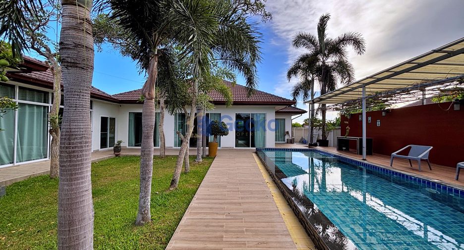 For sale 5 bedrooms house in Huay Yai, Pattaya