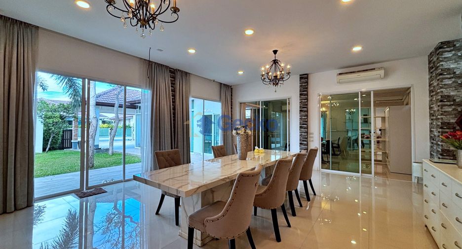 For sale 5 bedrooms house in Huay Yai, Pattaya