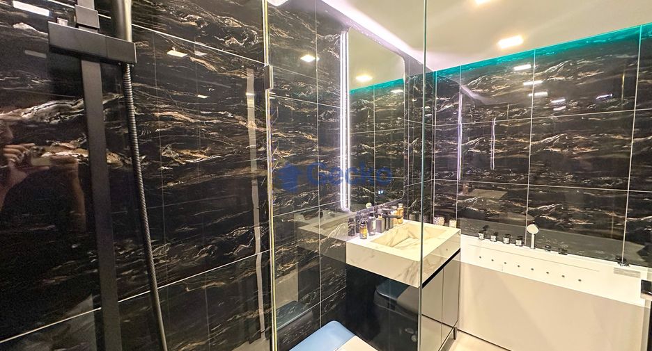 For sale 1 bed condo in South Pattaya, Pattaya