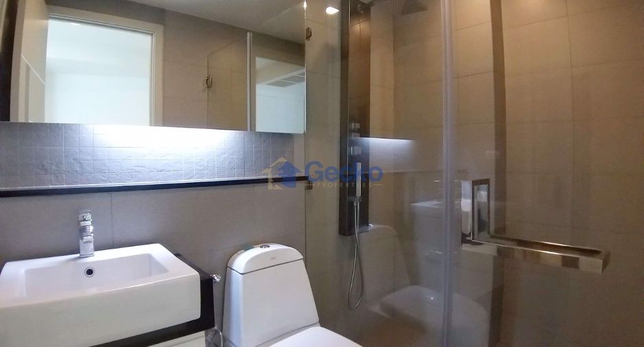 For sale 3 bedrooms condo in Central Pattaya, Pattaya