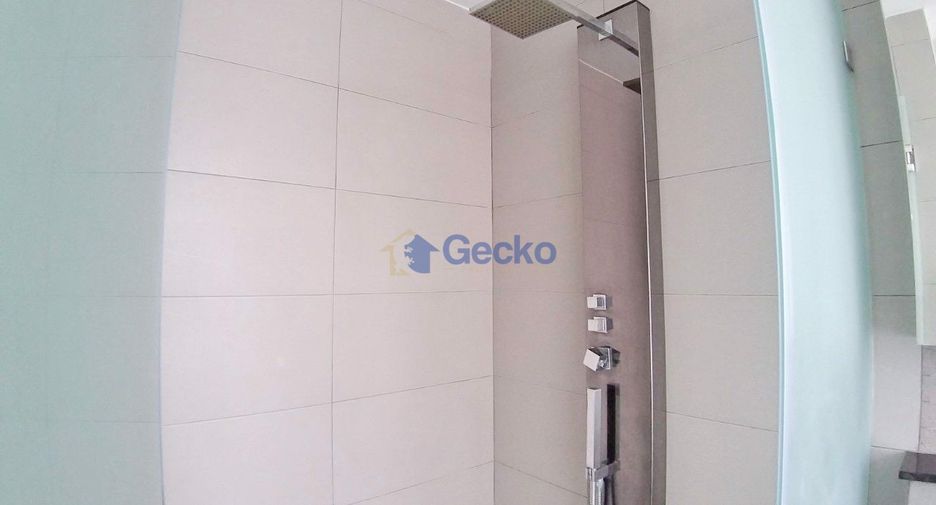 For sale 3 bedrooms condo in Central Pattaya, Pattaya