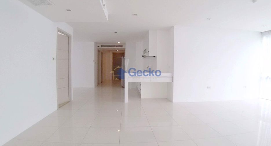 For sale 3 bedrooms condo in Central Pattaya, Pattaya