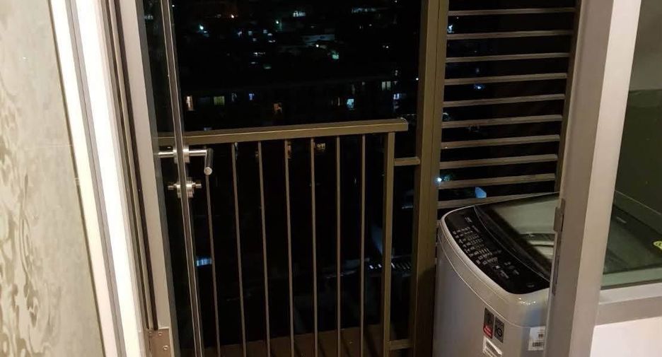 For rent studio condo in Khlong San, Bangkok