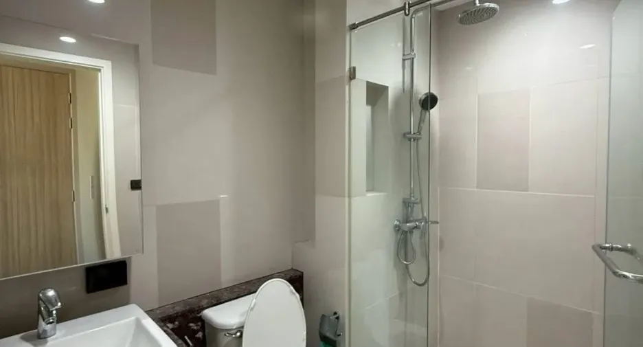 For rent 1 bed condo in Khlong San, Bangkok