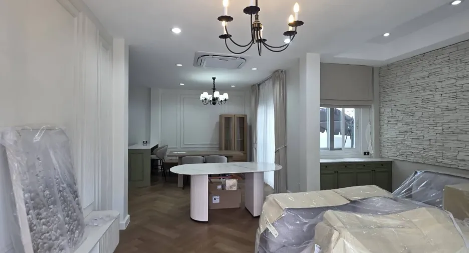 Casa en venta de 4 habitaciones en Lam Luk Ka, Pathum Thani