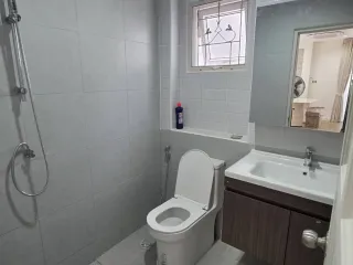 Haus zum Kauf mit 4 Zimmer in Lam Luk Ka, Pathum Thani