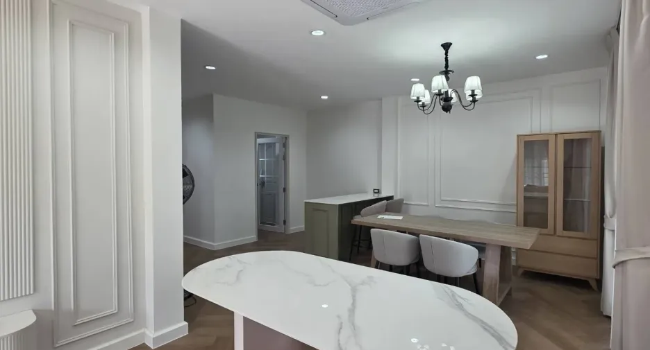 Casa en venta de 4 habitaciones en Lam Luk Ka, Pathum Thani