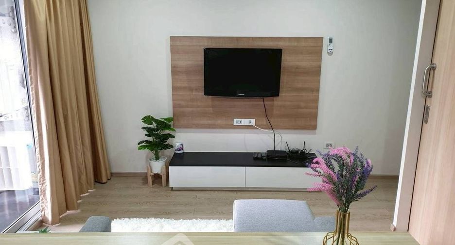 Wohnung zur Miete mit 2 Zimmer in Pathum Wan, Bangkok