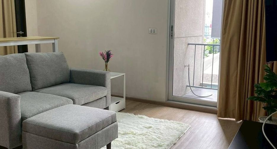 Wohnung zur Miete mit 2 Zimmer in Pathum Wan, Bangkok