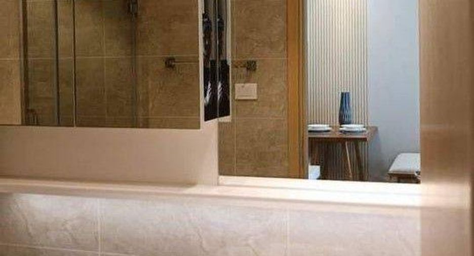 For sale 1 bed condo in Yan Nawa, Bangkok