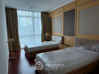 Аренда 4 спальни кондо в Патхум Щан, Бангкок