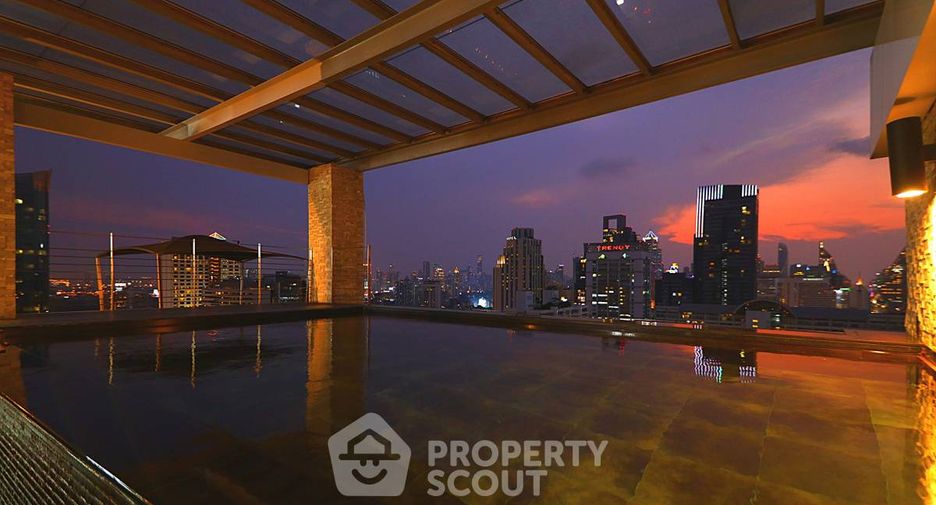 Condo en venta de 4 habitaciones en Watthana, Bangkok