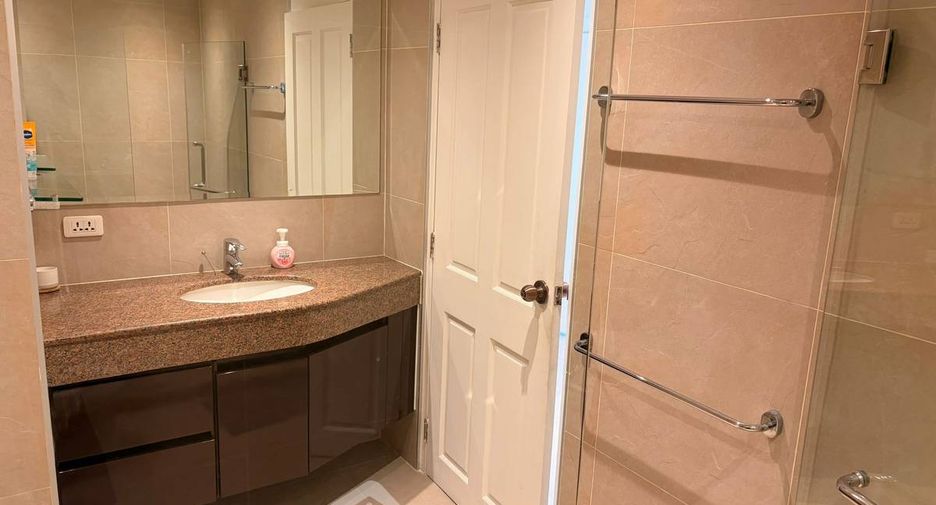 For rent and for sale 2 bedrooms condo in Khlong Toei, Bangkok