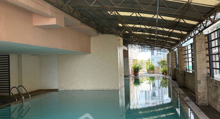 For rent and for sale 2 bedrooms condo in Khlong Toei, Bangkok