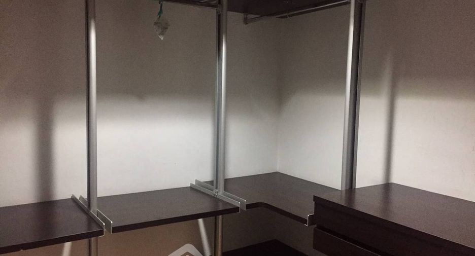 For sale 2 bedrooms condo in Khlong San, Bangkok