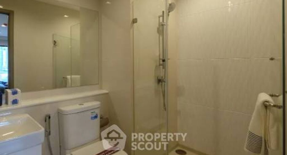 For sale 2 bedrooms condo in Huai Khwang, Bangkok