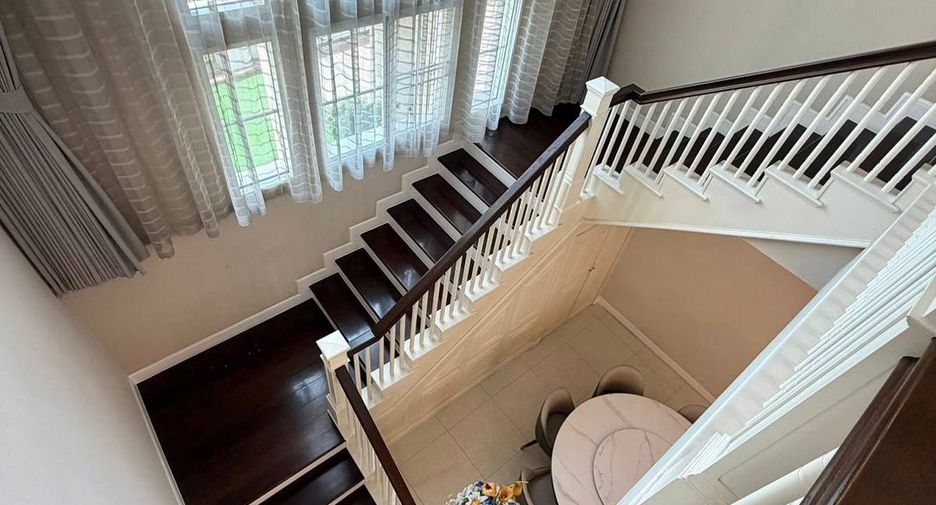 For rent and for sale 4 bedrooms house in Bang Phli, Samut Prakan