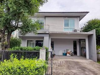 For sale 3 bedrooms house in Khlong Sam Wa, Bangkok
