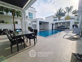 À vendre 5 chambres villa à Bang Lamung, Chonburi