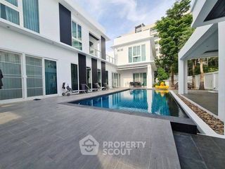À vendre 5 chambres villa à Bang Lamung, Chonburi